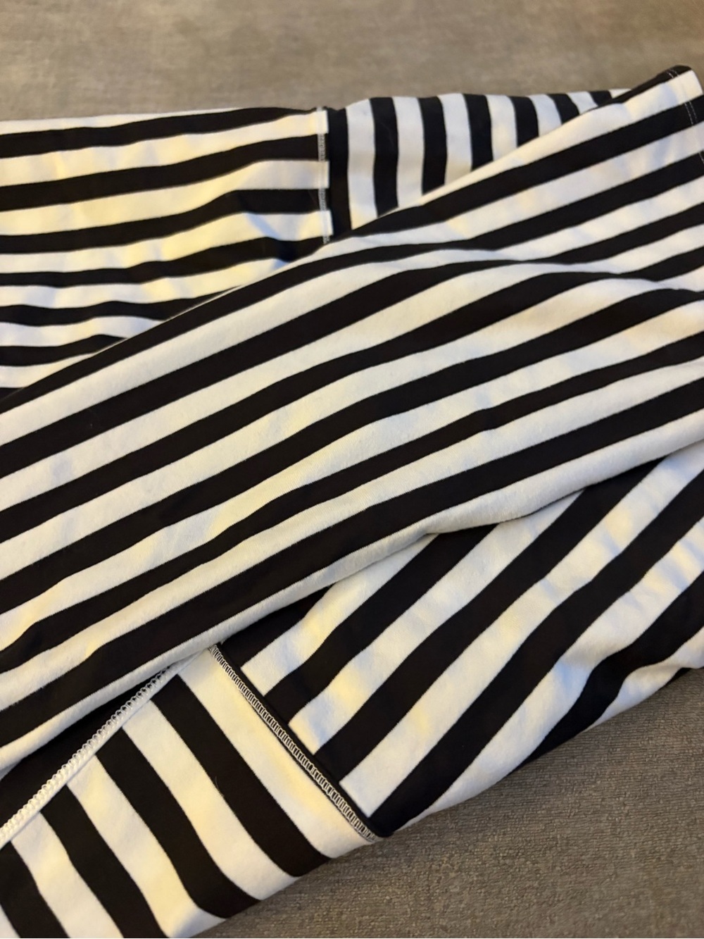 lululemon athletica Black and White Striped Scarf